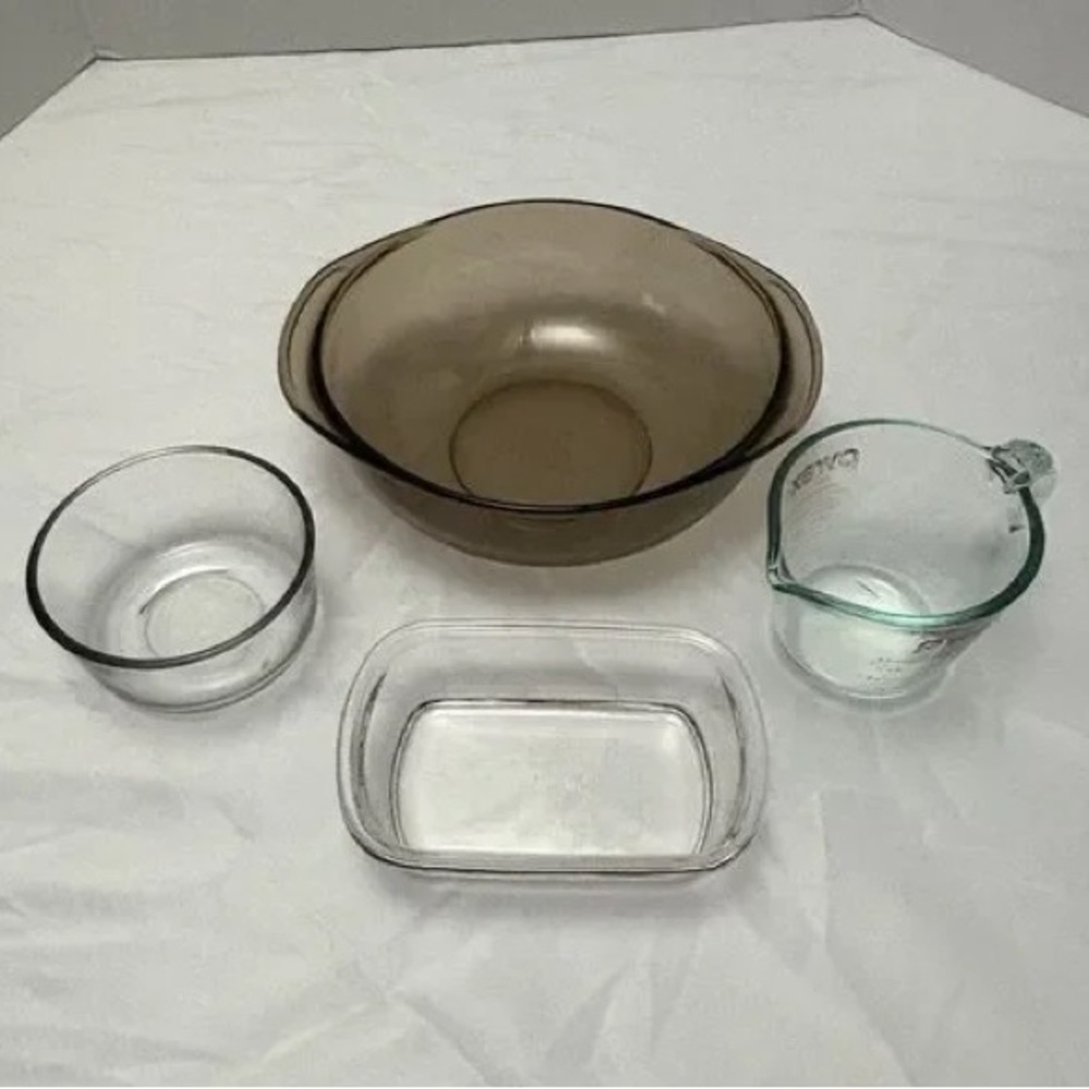 Set of Glass Mixing and Measuring Bowls